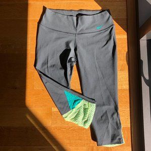 Nike Dri-Fit Capri Gray Leggings (S)